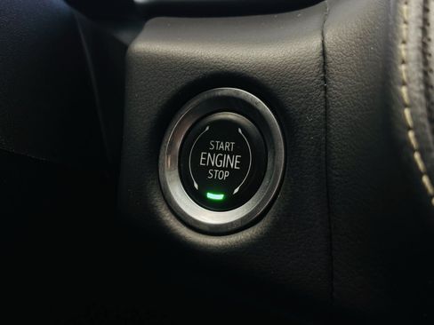 Used 2023 Chevrolet Suburban Premier AWD/4WD image 59