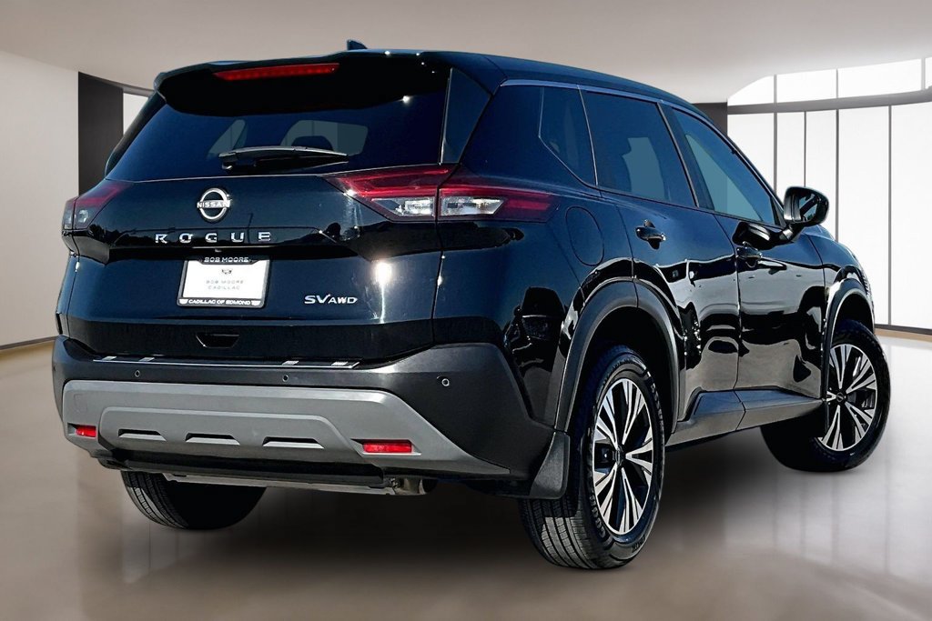 Used 2023 Nissan Rogue SV AWD/4WD image 2