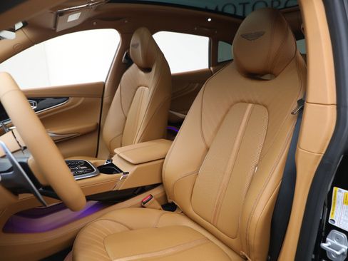 New 2026 Aston Martin DBX 707 image 16