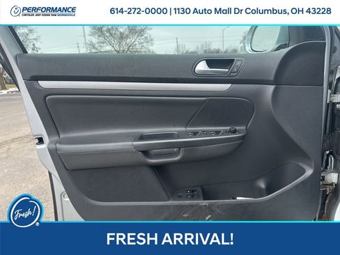 Used 2009 Volkswagen Jetta SEL image 11