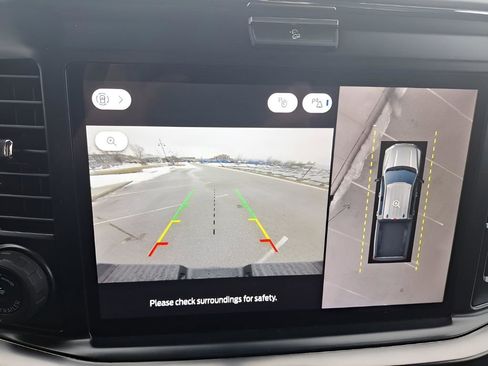 New 2026 Ford F350 Lariat w/ Black Appearance Package image 27