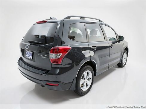 Used 2016 Subaru Forester 2.5i Premium w/ All-Weather Package AWD/4WD image 5