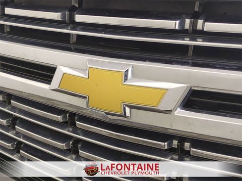 Certified 2024 Chevrolet Suburban Premier image 31