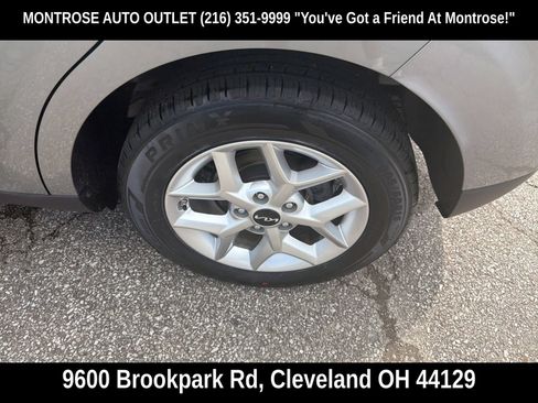 Used 2024 Kia Soul LX w/ Option Group 015 FWD image 27