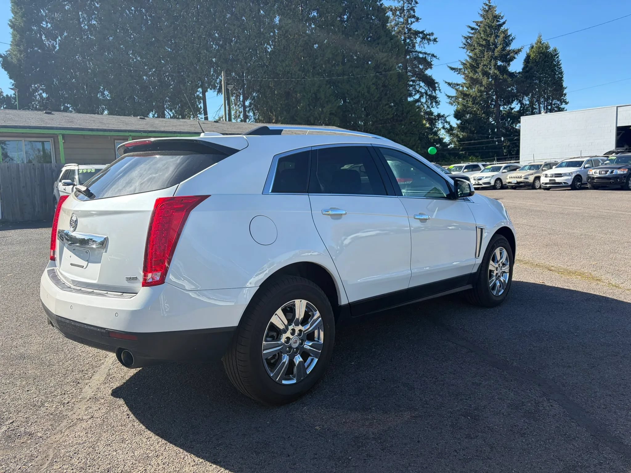 Used 2015 Cadillac SRX Luxury AWD/4WD image 7
