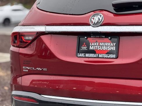 Used 2024 Buick Enclave Premium image 10