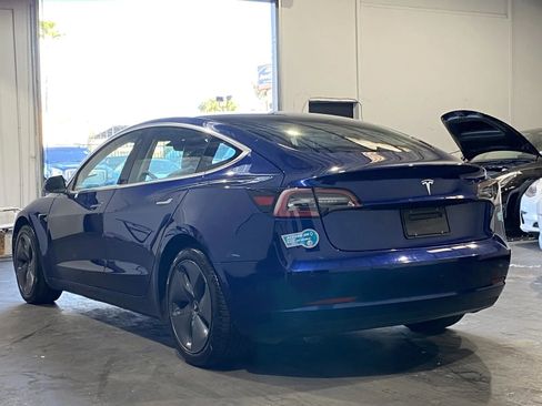 Used 2020 Tesla Model 3 Standard Range Plus image 2