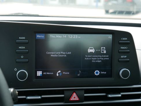 Used 2023 Hyundai Elantra SEL FWD image 22