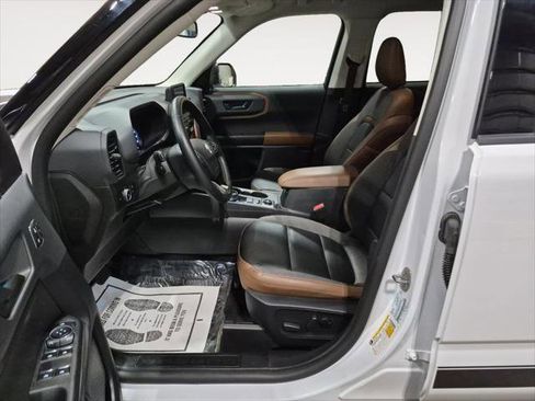 Certified 2024 Ford Bronco Sport Outer Banks w/ Tech Package image 18