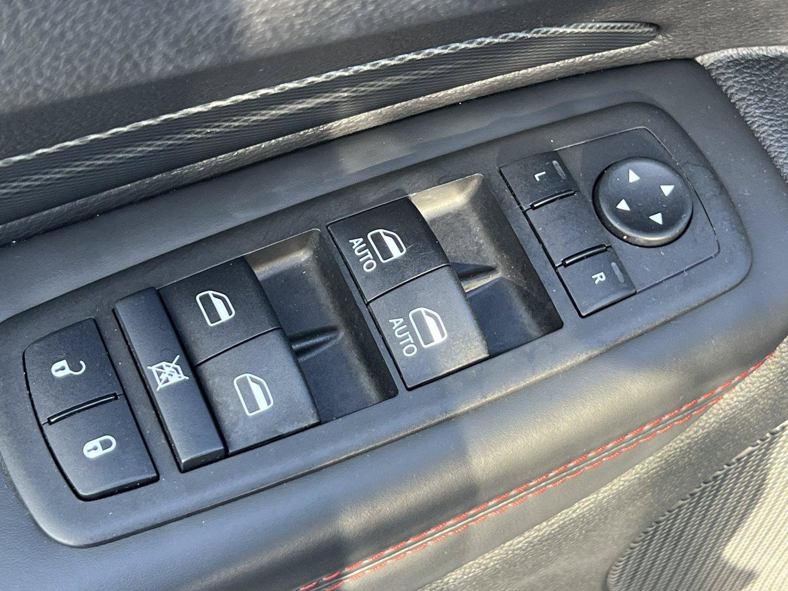 Used 2025 Dodge Durango R/T AWD/4WD image 18