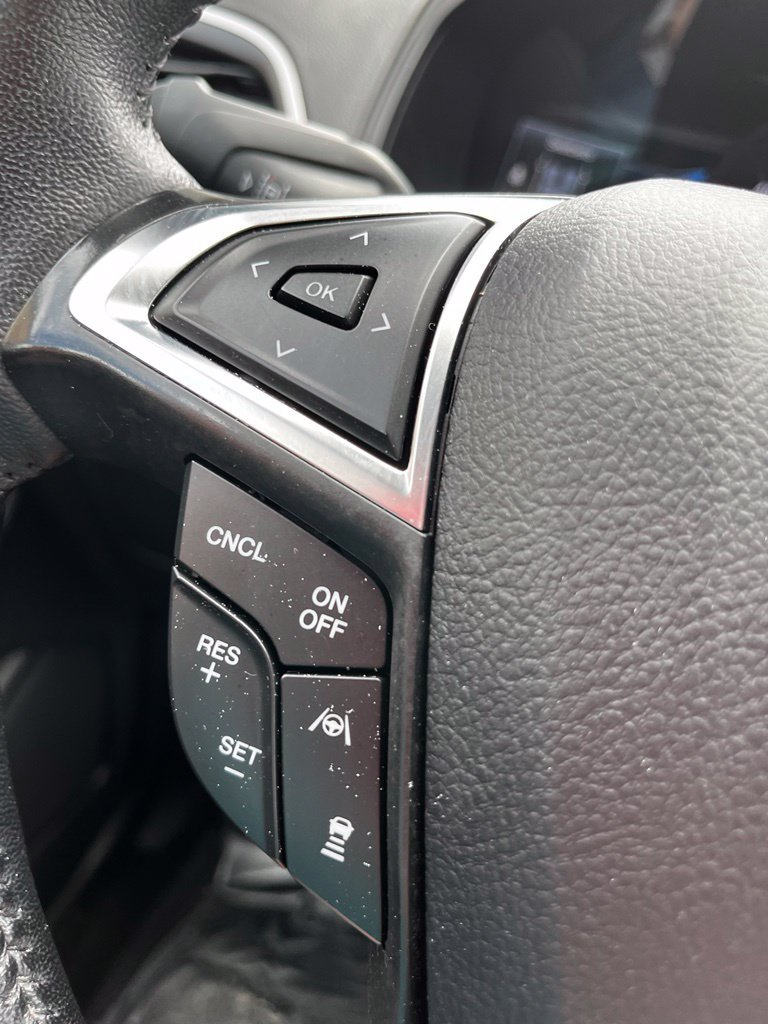 Used 2024 Ford Edge SEL AWD/4WD image 15