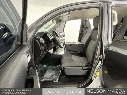 Used 2016 Toyota Tundra SR5 image 12