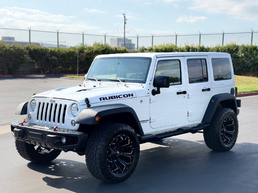 Used 2016 Jeep Wrangler Unlimited Rubicon AWD/4WD image 2