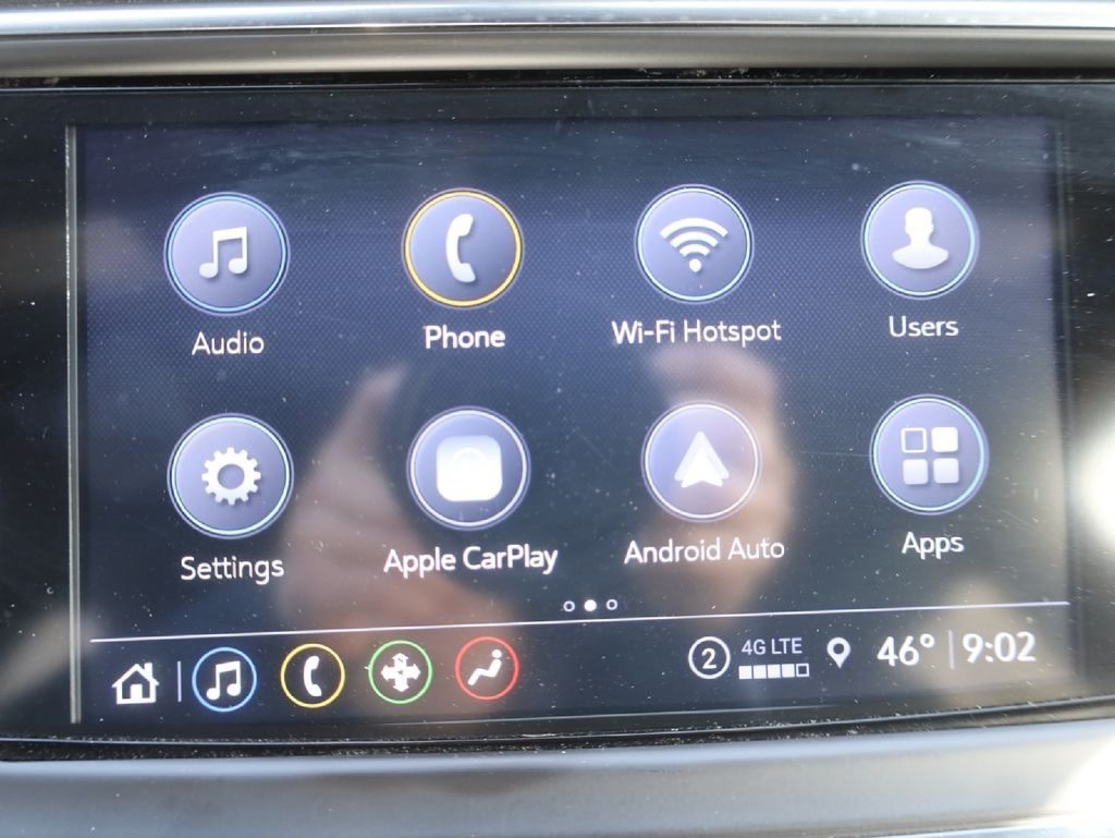 Used 2022 Buick Enclave Essence AWD/4WD image 37