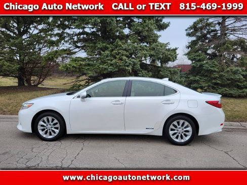 Used 2015 Lexus ES 300h w/ Navigation System Package image 1