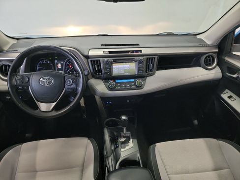 Used 2018 Toyota RAV4 XLE FWD image 15