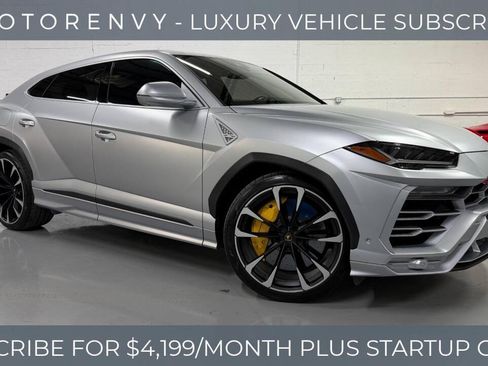 Used 2022 Lamborghini Urus AWD/4WD image 1