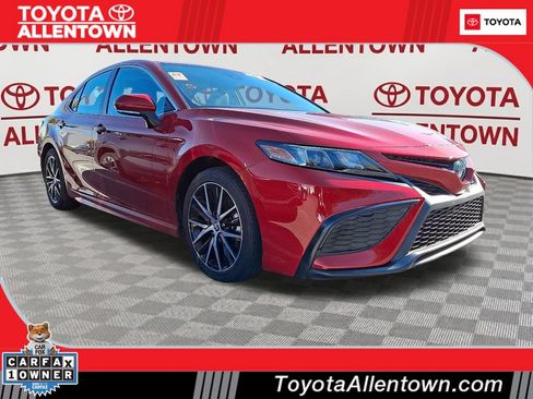 Used 2023 Toyota Camry SE w/ Audio Upgrade Package FWD image 1