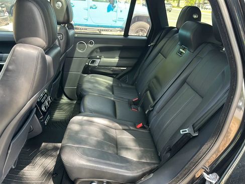 Used 2016 Land Rover Range Rover Supercharged image 19
