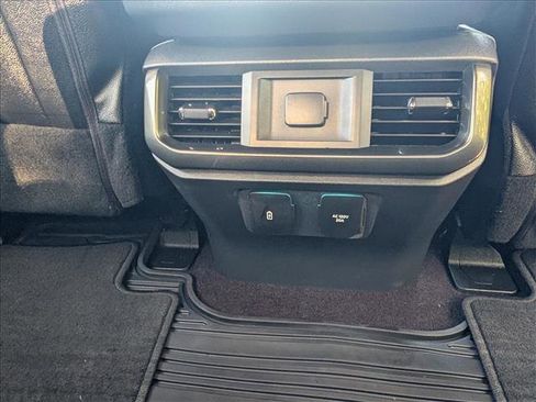 Used 2022 Ford F150 XLT w/ Equipment Group 302A High AWD/4WD image 18