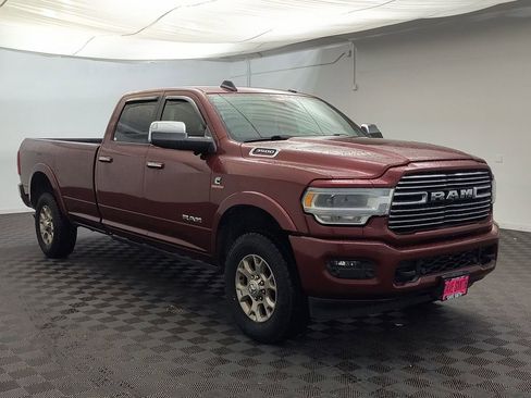 Used 2019 RAM 3500 Laramie image 6