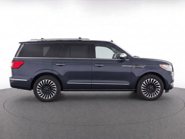 Used 2021 Lincoln Navigator L Black Label w/ Cargo Convenience Package AWD/4WD image 8