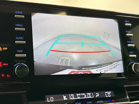 Certified 2022 Toyota Sienna XLE FWD image 19