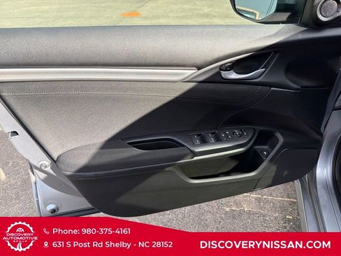 Used 2019 Honda Civic EX image 11