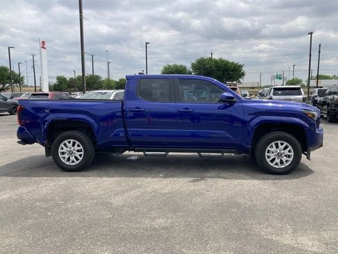 Used 2024 Toyota Tacoma SR5 RWD image 4