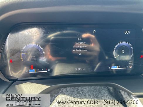 Used 2023 Jeep Grand Cherokee L Laredo AWD/4WD image 37