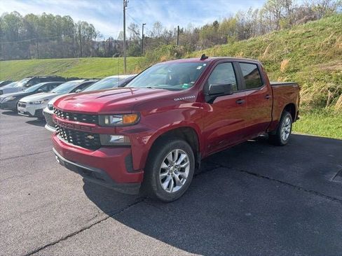 Used 2020 Chevrolet Silverado 1500 Custom w/ Custom Value Package image 2
