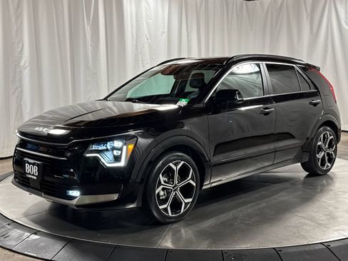 Certified 2023 Kia Niro SX Touring FWD image 1