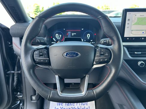 Used 2025 Ford Explorer ST-Line w/ ST-Line Street Pack AWD/4WD image 22