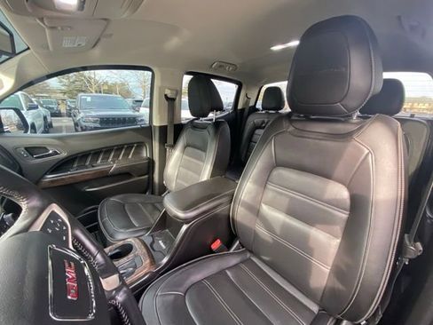 Used 2022 GMC Canyon Denali image 22