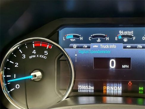 Used 2022 Ford F350 Lariat image 12