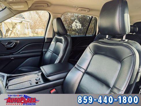 Used 2021 Lincoln Aviator 2WD image 41
