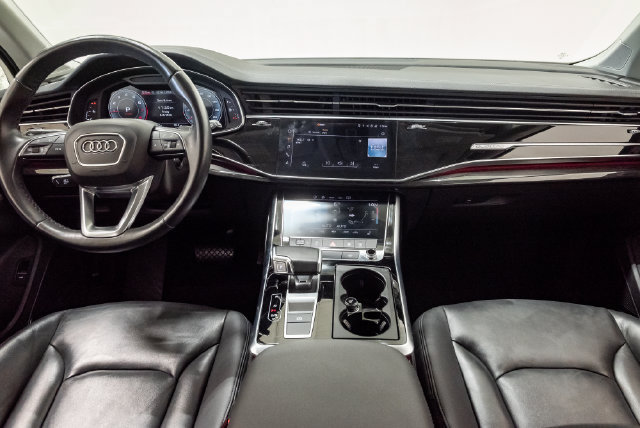Used 2024 Audi Q7 3.0T Premium Plus AWD/4WD image 28