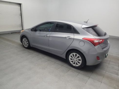 Used 2016 Hyundai Elantra GT FWD image 3