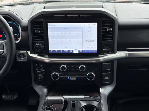 Used 2023 Ford F150 Lariat w/ Trailer Tow Package AWD/4WD image 20