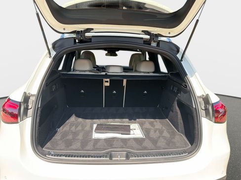 Certified 2026 Mercedes-Benz GLC 300 image 10