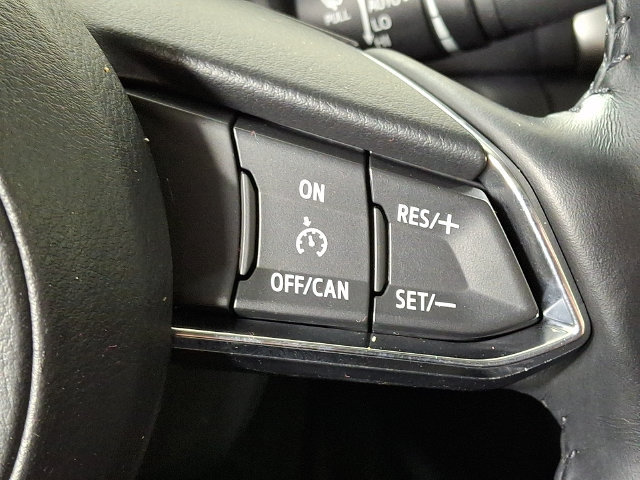 Used 2018 MAZDA MAZDA3 Touring FWD image 22