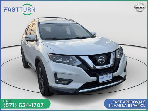 Used 2017 Nissan Rogue SL w/ SL Premium Package AWD/4WD image 4