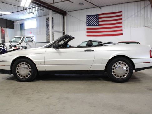 Used 1993 Cadillac Allante FWD image 25