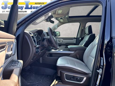 Used 2026 RAM 1500 Laramie AWD/4WD image 10