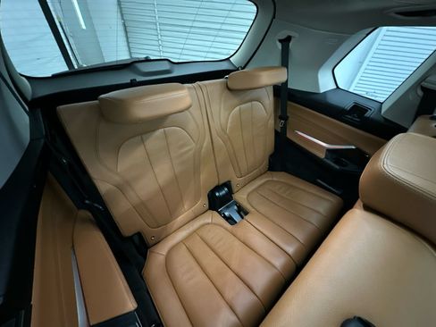 Used 2021 BMW X7 xDrive40i AWD/4WD image 19