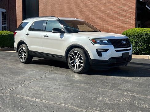 Used 2019 Ford Explorer Sport w/ Equipment Group 401A AWD/4WD image 4