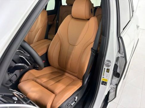 Used 2019 BMW X5 xDrive40i w/ Convenience Package AWD/4WD image 13