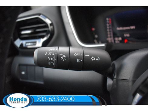 New 2026 Honda Pilot Touring image 10