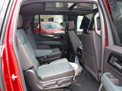 New 2026 GMC Yukon XL AT4 w/ AT4 Premium Plus Package AWD/4WD image 44
