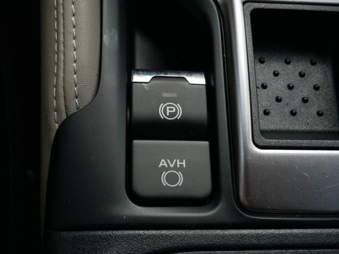 Used 2024 Subaru Forester AWD/4WD image 31